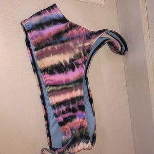 Salt and cove bathing suit top size XL multi color tags on